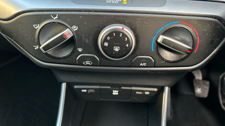 Hyundai i20 1.0T GDi 48V MHD SE Connect 5dr Petrol Hatchback